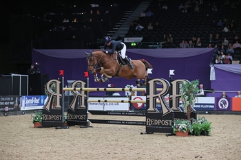 Michaela Scott is Victorious in the Redpost Equestrian Senior Foxhunter Championship